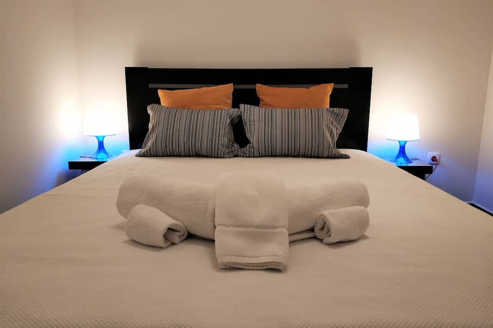 Sleep & Go Faro Airport Guest House