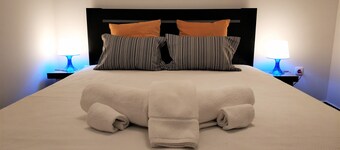 Sleep & Go Faro Airport Guest House