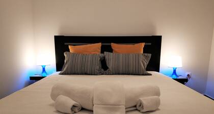 Sleep & Go Faro Airport Guest House