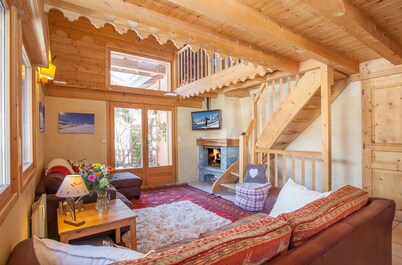 🏔🚠CHAMONIX - LES HOUCHES / LOG Fire / Views / SC 2-3 bed CHALET / 5-7max 🏂⛷