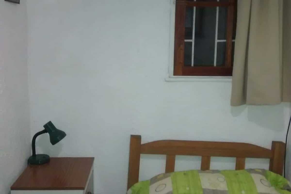 Classic Single Room, 1 Single Bed, Shared Bathroom | Blackout curtains, iron/ironing board, free WiFi, bed sheets