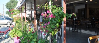 Neoss Boutique Hotel