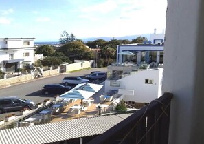 Parkplätze auf dem Gelände