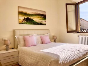 3 Schlafzimmer, Bügeleisen/Bügelbrett, kostenloses WLAN, Bettwäsche