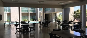Oasis Hotel