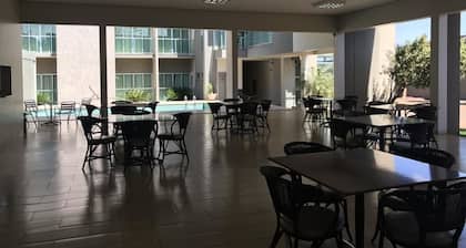 Oasis Hotel