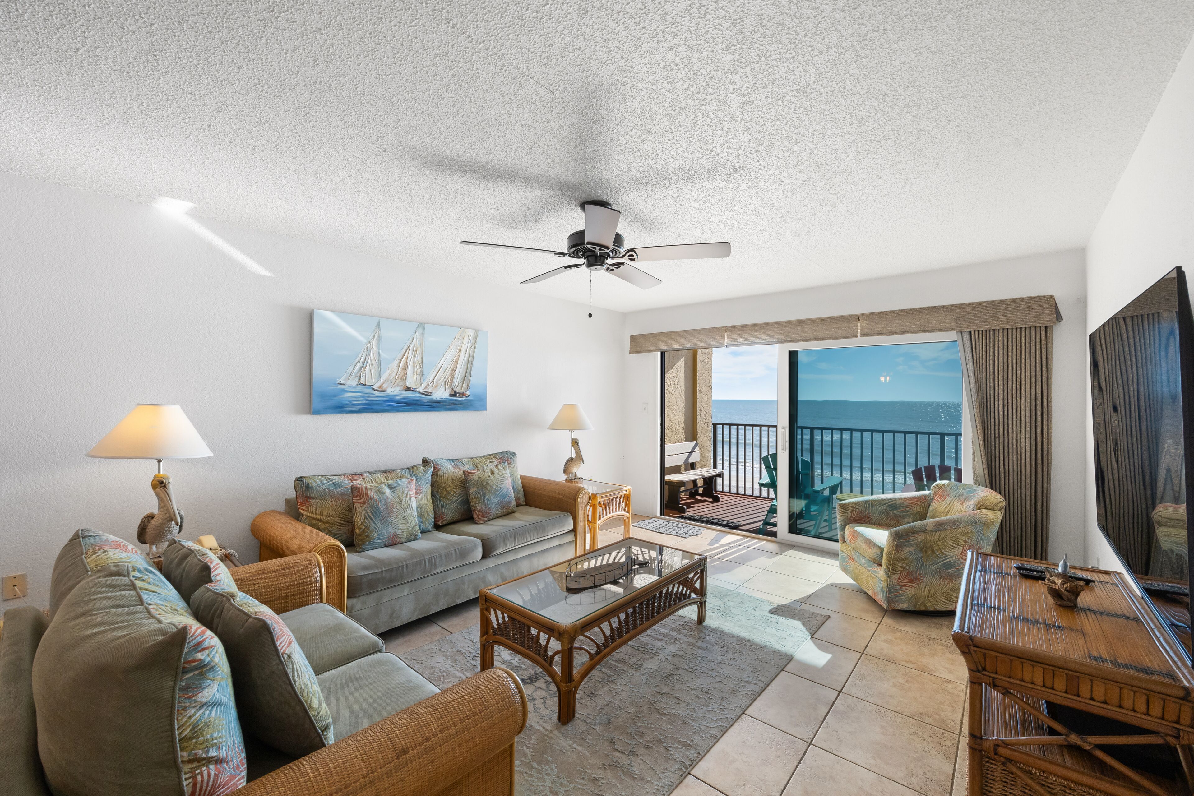 Las Brisas 203 Gulf Front Large Balcony Sleeps 8