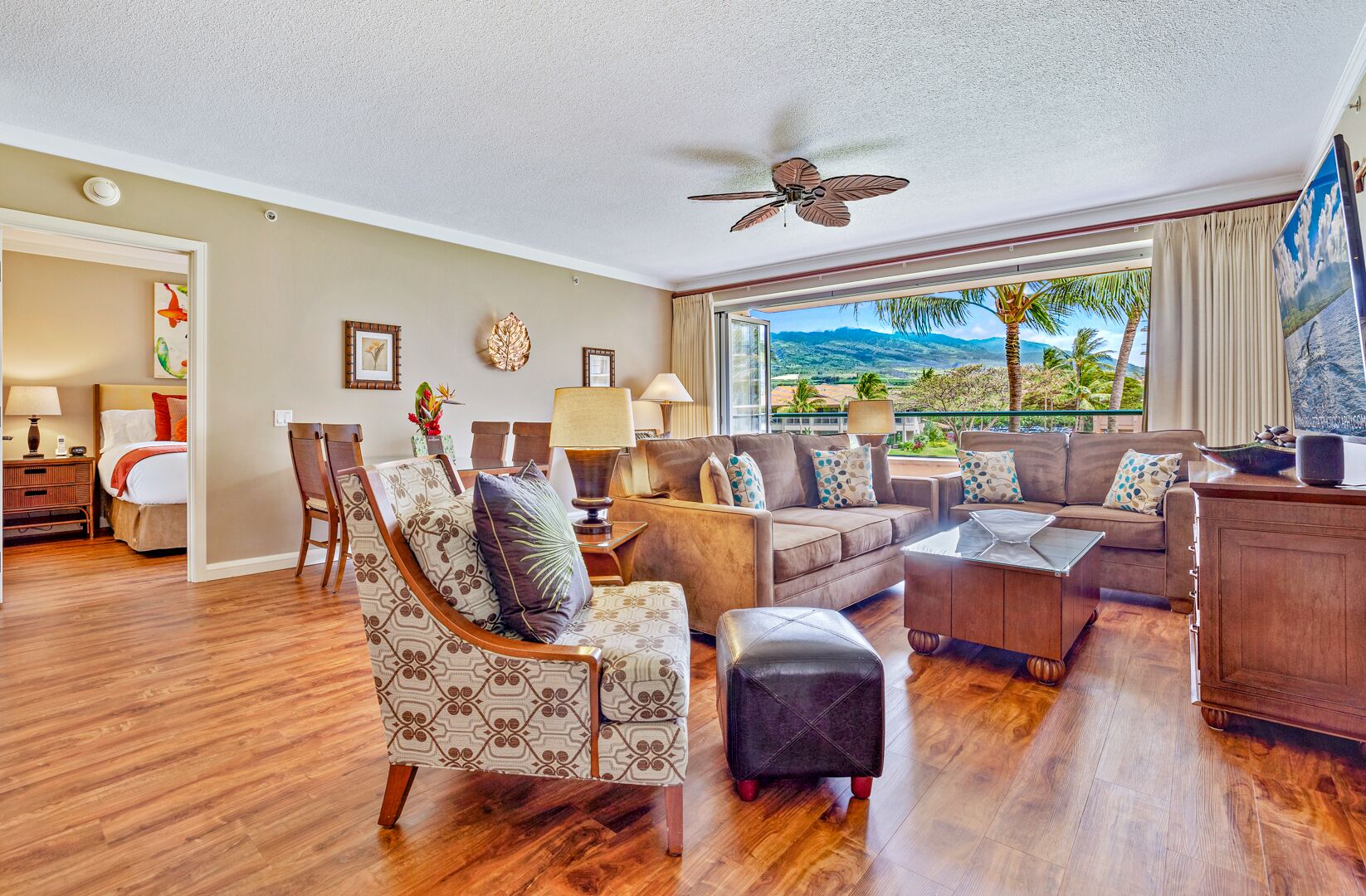 Hawaii Life Presents 2BR/2BA Honua Kai Royal Hawaiian Delight