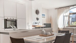 Coffee/tea maker, fridge, microwave, oven - apartment "AIA" holiday home - relax in an charming village (TENNO)