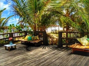 Chalet exclusivo, vista al océano (Chale de Frente Para o Mar) | Terraza o patio