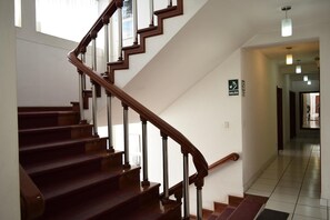 Staircase - Hotel Incasol (Jesús Nazareno)