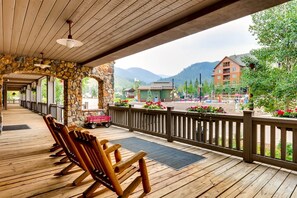 Exterior - 1 Bedroom Colorado Vacation Rental in River Run Village Steps from the Summit Express Gondola (Keystone)