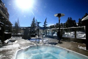 Condo (Breck_Village_4) | Spa - 4 Bedroom Ski in, Ski out Mountain Vacation Rental Located Next to Historic Main Street in Downtown Breckenridge (Breckenridge)