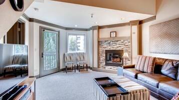 Condo (Breck_Village_4) | Living room | Flat-screen TV