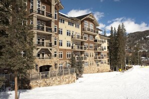 Condo (300-3_Lone_Eagle) | Fachada