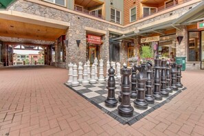 Property grounds - 1 Bedroom Premier Mountain Condo in River Run Village Just a Short Walk to Shopping, Dining, and Skiing (Keystone)