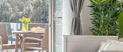 Fer et planche à repasser, Wi-Fi gratuit, draps fournis