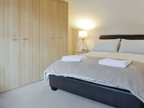 3 chambres, Wi-Fi gratuit, draps fournis