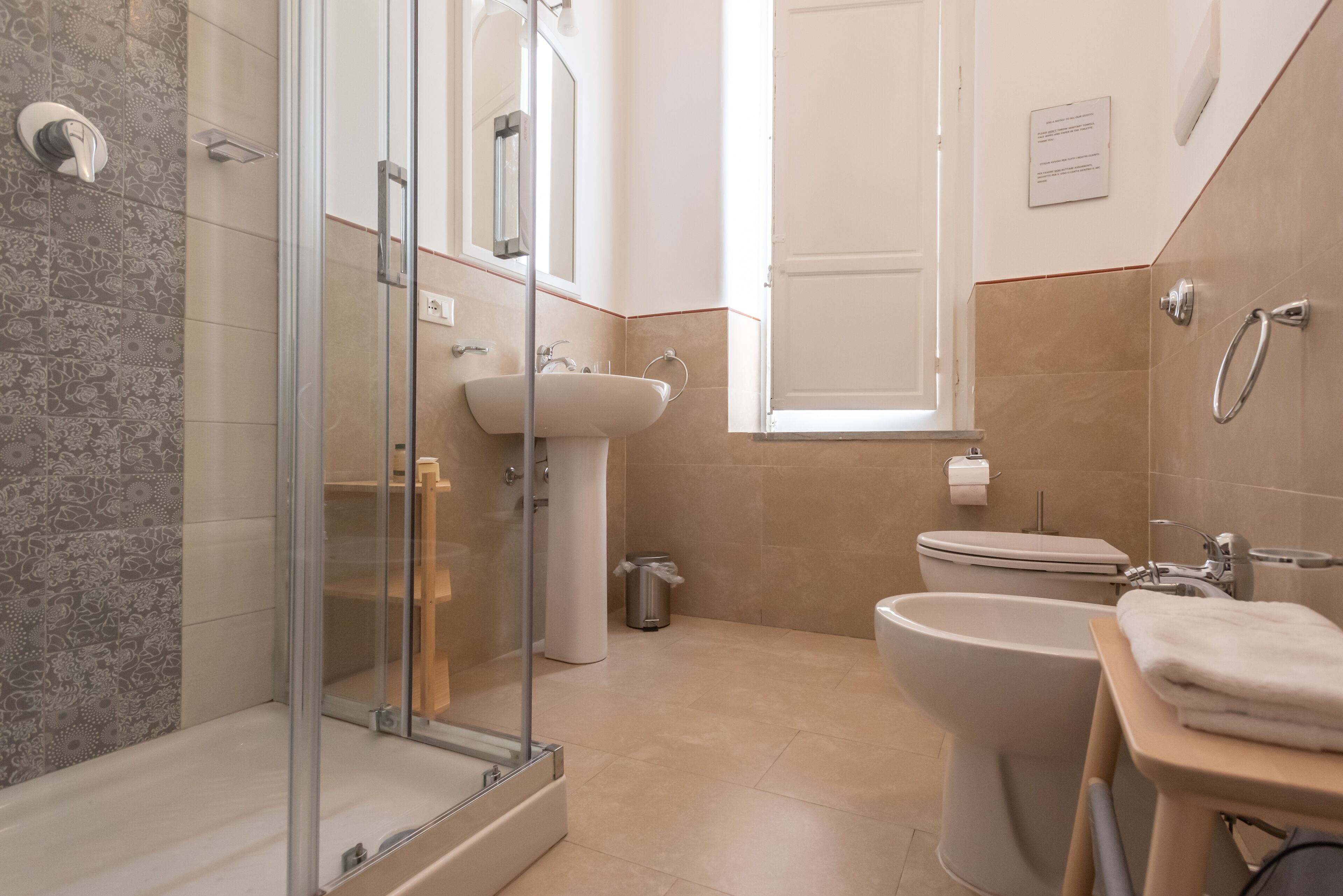 Photo - Liberty Palace