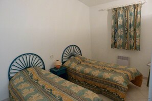 1 bedroom, iron/ironing board, free WiFi - Mini-villa N°8 - 2/6 pers. (PORTO VECCHIO)
