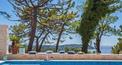Villa Paradiso - villa de luxe de 7 chambres avec piscine chauffée et vue sur la mer