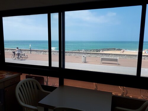  GEGENÜBER DEM ZENTRALSTRAND für dieses angenehme 40m² T2