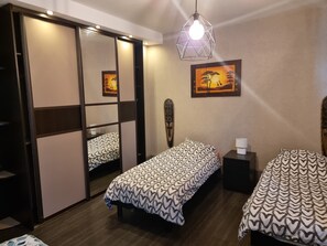 2 camere, ferro/asse da stiro, culla da viaggio, Wi-Fi gratuito