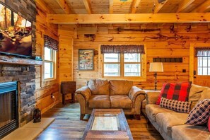 TV, fireplace, offices