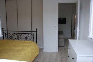 1 室のベッドルーム、WiFi (無料)、ベッドシーツ