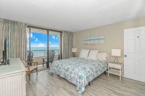 3 bedrooms, iron/ironing board, travel crib, free WiFi