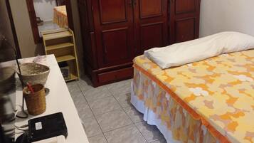 1 quarto, ferros/tábuas de passar roupa, Wi-Fi, roupa de cama