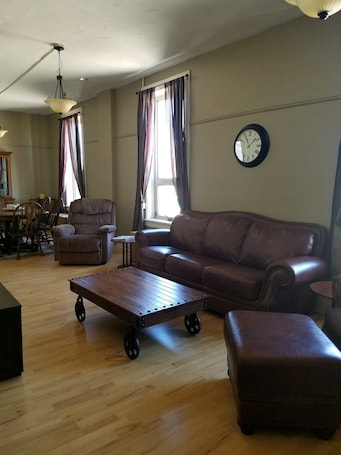 TV, DVD player, books, music library. The Westland Suite - Historic Lodging, Contemporary Comforts