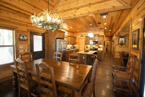 Dining - HochaHoma Luxury Cabin-Game Room, Hot Tub, Fire Pit, Shuffleboard! (Broken Bow)
