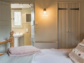3 Schlafzimmer, kostenloses WLAN, Bettwäsche