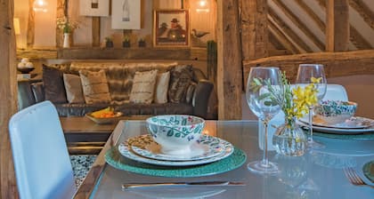 3 bedroom accommodation in Hunton