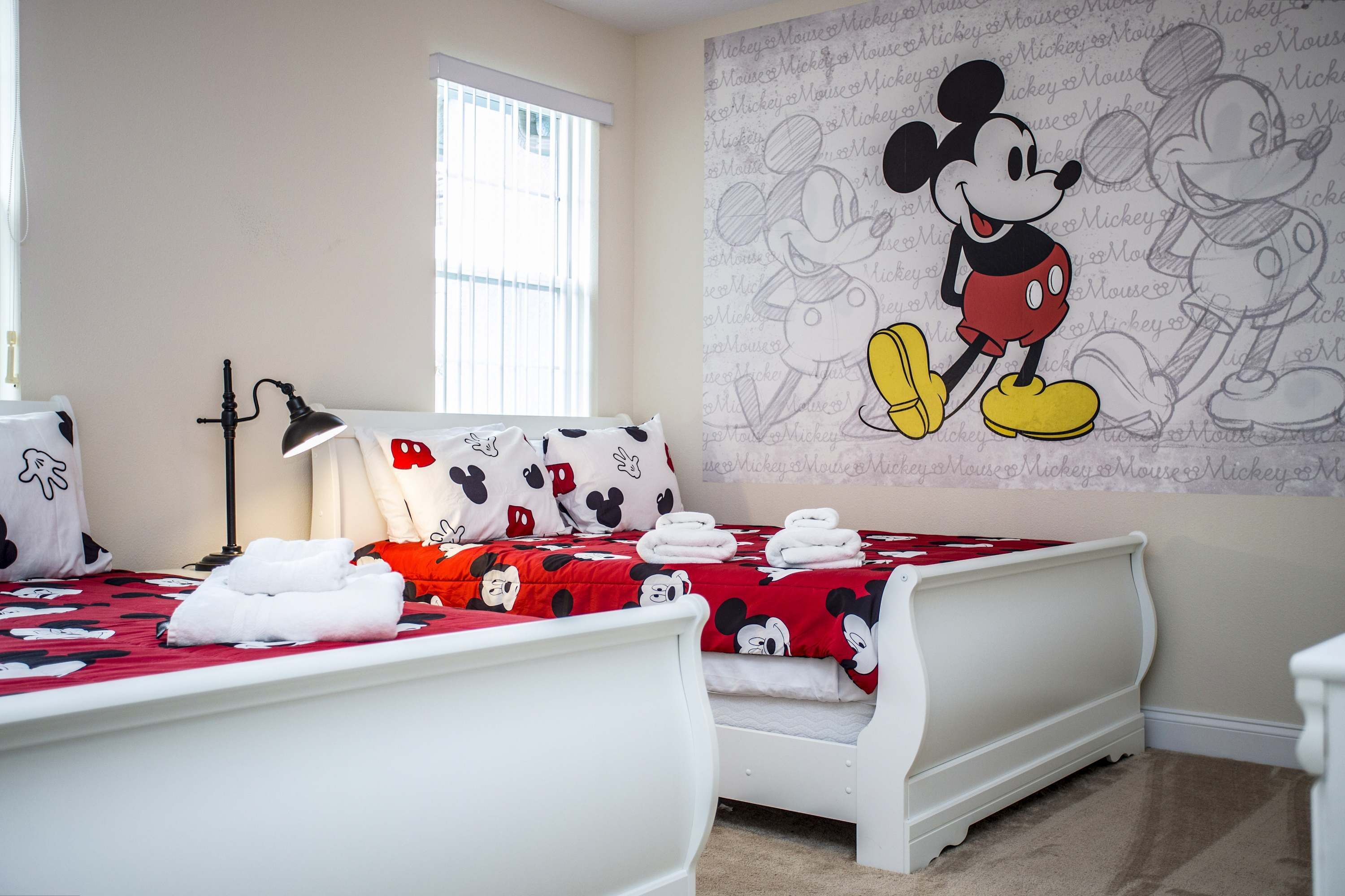 3 soverom, skrivebord, strykejern/-brett og wi-fi