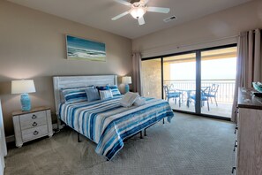 2 bedrooms, iron/ironing board, free WiFi, bed sheets - Top Floor, Amazing Views, Newly Renovated, Highly Rated, Marine Veteran Owned (Hilton Head Island)
