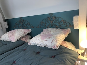 2 chambres, fer et planche Ă repasser, Wi-Fi, draps fournis