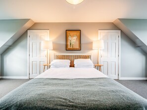 4 bedrooms, free WiFi, bed sheets