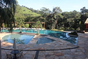Piscine extérieure