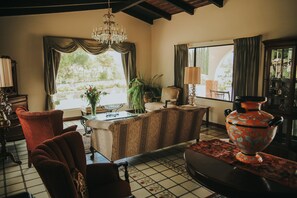 Smart TV, fireplace, video games, streaming services - Rancho el Parral in Valle de Guadalupe Surrounded by nature (Ensenada)