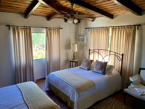 4 bedrooms, free WiFi, wheelchair access
