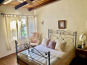 4 bedrooms, free WiFi, wheelchair access - Rancho el Parral in Valle de Guadalupe Surrounded by nature (Ensenada)