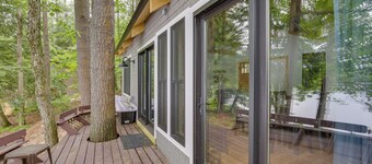 Lakefront Hartford Cabin w/ Canoe & Boat Ramp