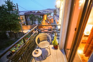 Property grounds - Colorful apartment next to the Opera (Tbilisi)