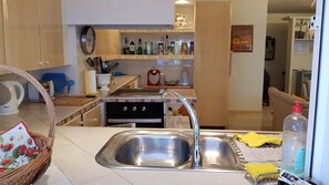 Fridge, microwave, oven, stovetop - Casa Manuela - Holidays like in your own home. (Puerto de la Cruz)
