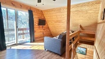 TV, table tennis, stereo