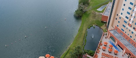 Piscina all'aperto, una piscina riscaldata