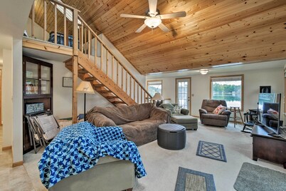 Lakefront Home w/ Seasonal Dock - 2 Mi to Skiing!
