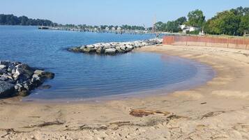 Beach nearby, beach towels